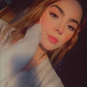 Meet your Posher, Kori